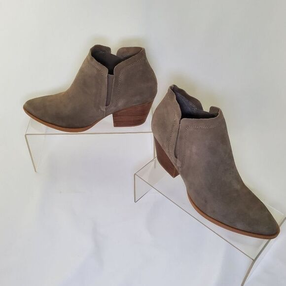 NEW Dolce Vita Booties Women's Size 8 Dune Gray Brown Suede Ankle Boot Slip-On - Picture 3 of 8
